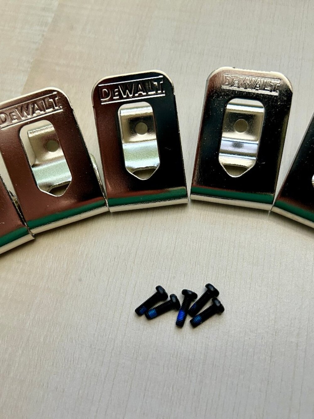 8241-5 Belt Clips 5-CT N268241 N169778 EOM **NEW**